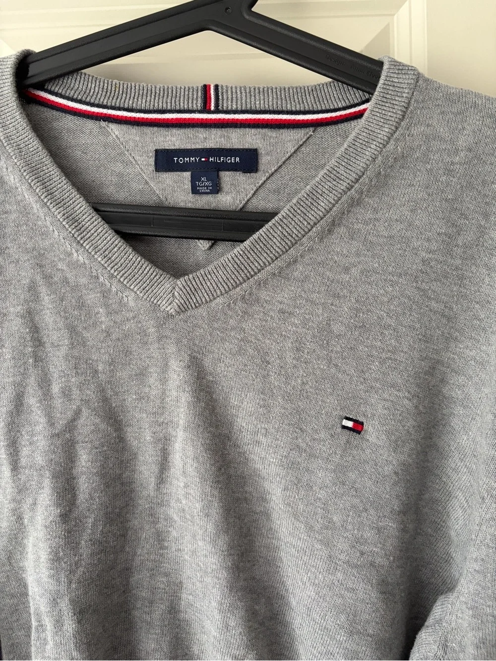 Tommy Hilfiger Gray V-Neck Cropped Knit Sweater
